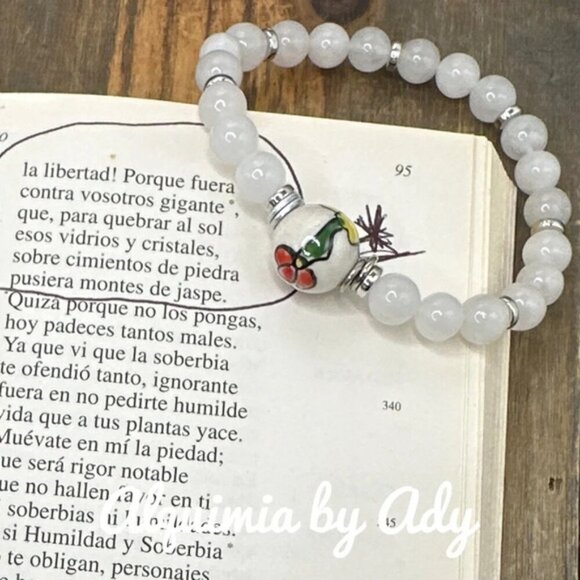 White jade beaded statement chunky bracelet - Picture 1 of 1